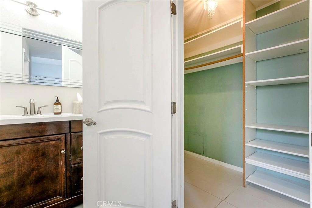 1340 Glenwood Road, Unit 4 Glendale, CA 91201 - Photo 42 of 49