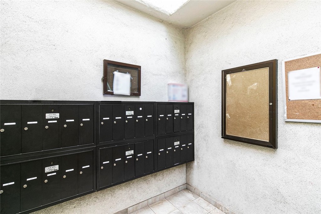 1340 Glenwood Road, Unit 4 Glendale, CA 91201 - Photo 47 of 49