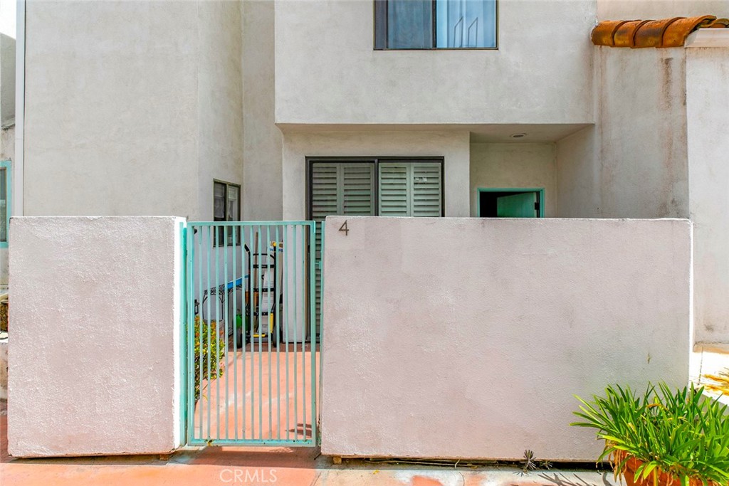 1340 Glenwood Road, Unit 4 Glendale, CA 91201 - Photo 9 of 49