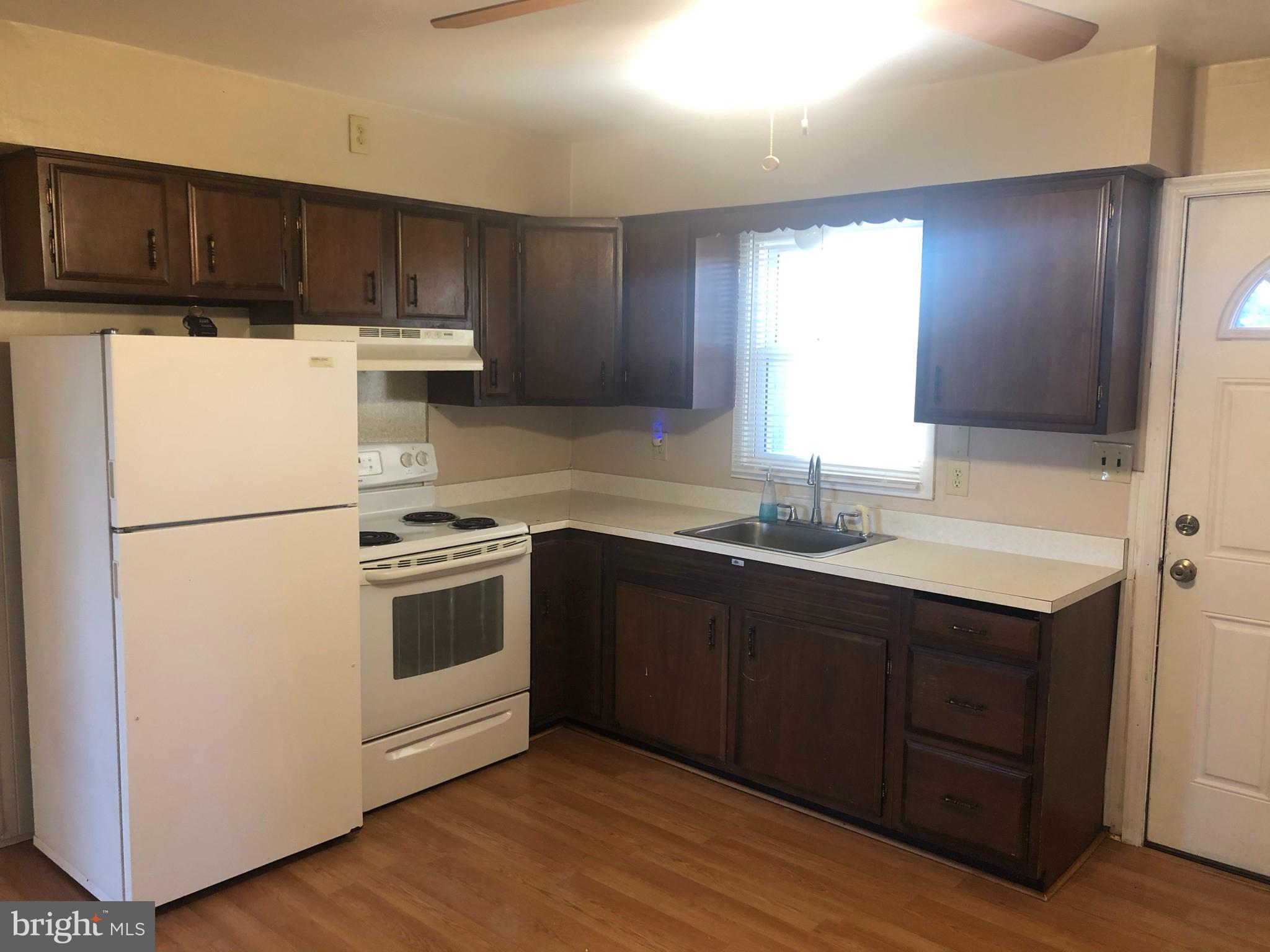 311 Bar Harbor Road, Unit A Pasadena, MD 21122 - Photo 6 of 17