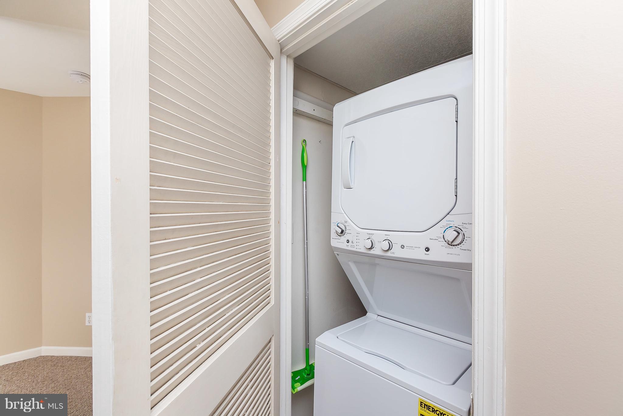 2 East Wheeling Street, Unit 209 Baltimore, MD 21230 - Photo 25 of 30 Laundry