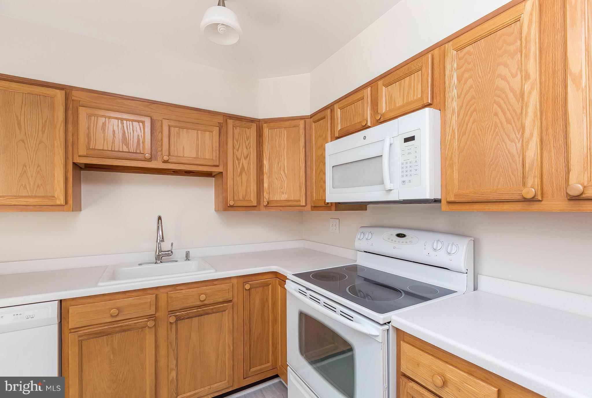 2 East Wheeling Street, Unit 209 Baltimore, MD 21230 - Photo 7 of 30 Kitchen