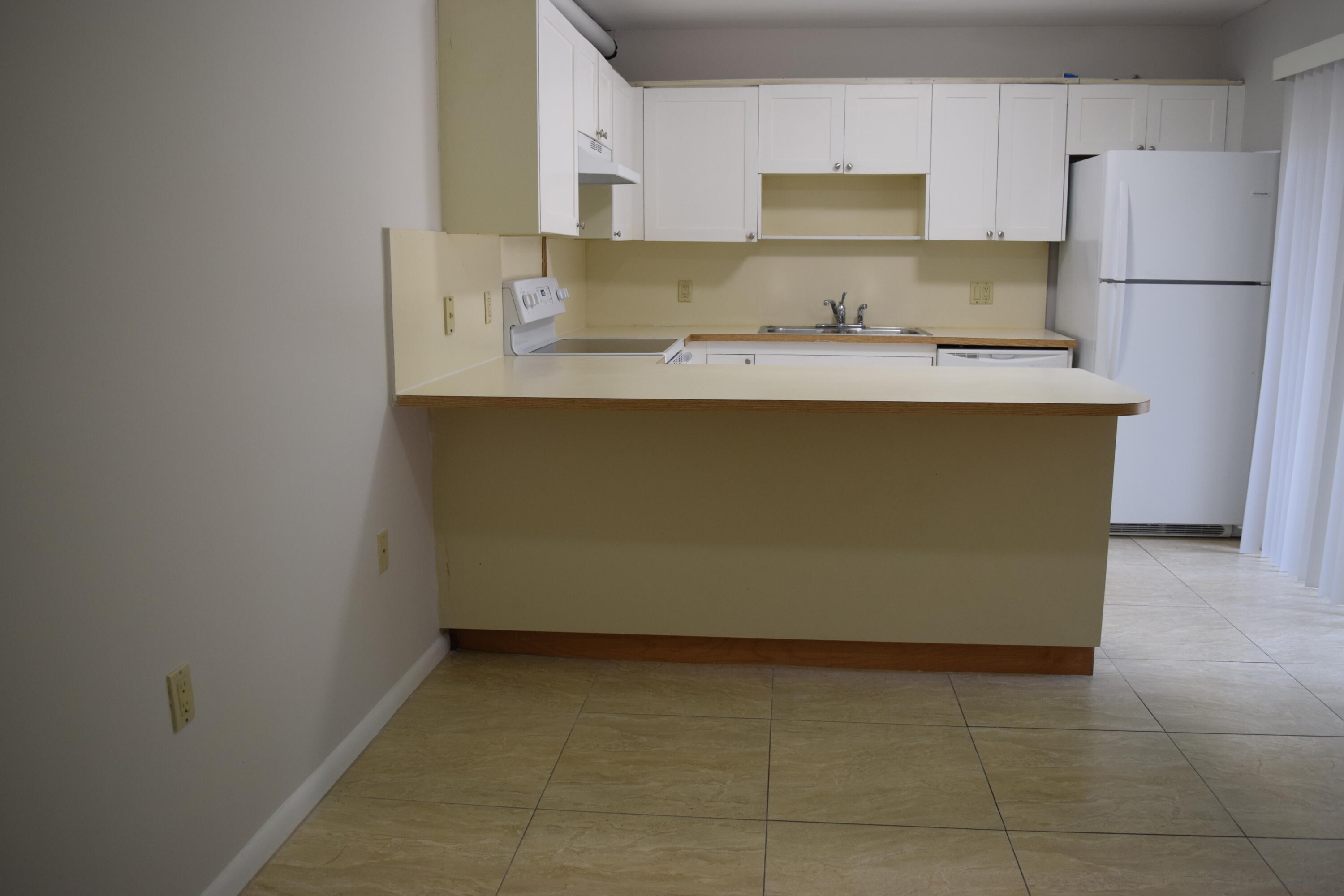 5945 Southeast Windsong Lane, Unit 907 Stuart, FL 34997 - Photo 21 of 34 DSC_0097