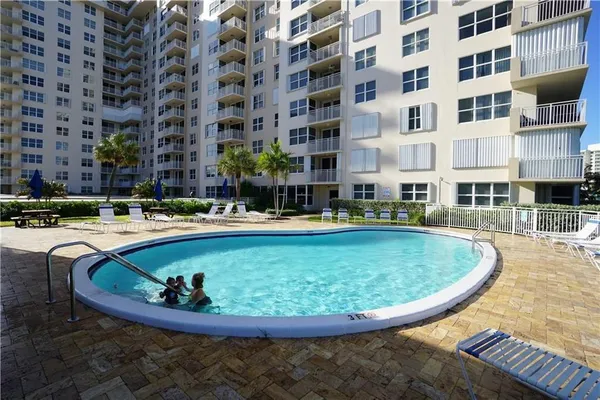 $6,000 | 5200 North Ocean Boulevard, Unit 1508B, Lauderdale-by-the-Sea, FL 33308