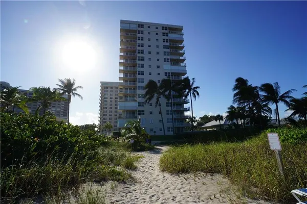 $6,000 | 5200 North Ocean Boulevard, Unit 1508B, Lauderdale-by-the-Sea, FL 33308