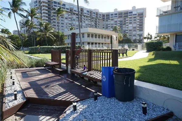 $6,000 | 5200 North Ocean Boulevard, Unit 1508B, Lauderdale-by-the-Sea, FL 33308