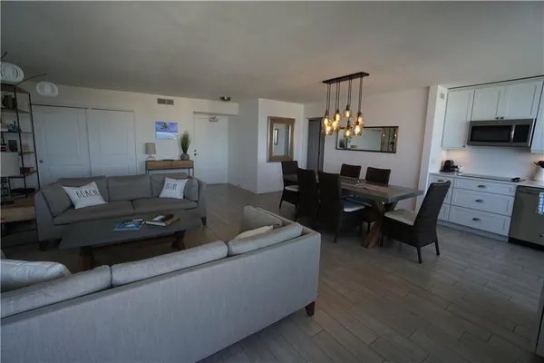 $6,000 | 5200 North Ocean Boulevard, Unit 1508B, Lauderdale-by-the-Sea, FL 33308