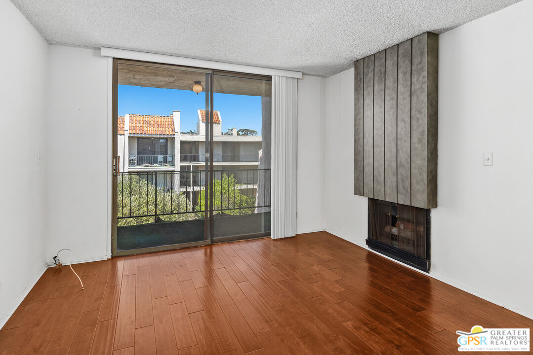1401 Valley View Road, Unit 321 Glendale, CA 91202 - Photo 5 of 34