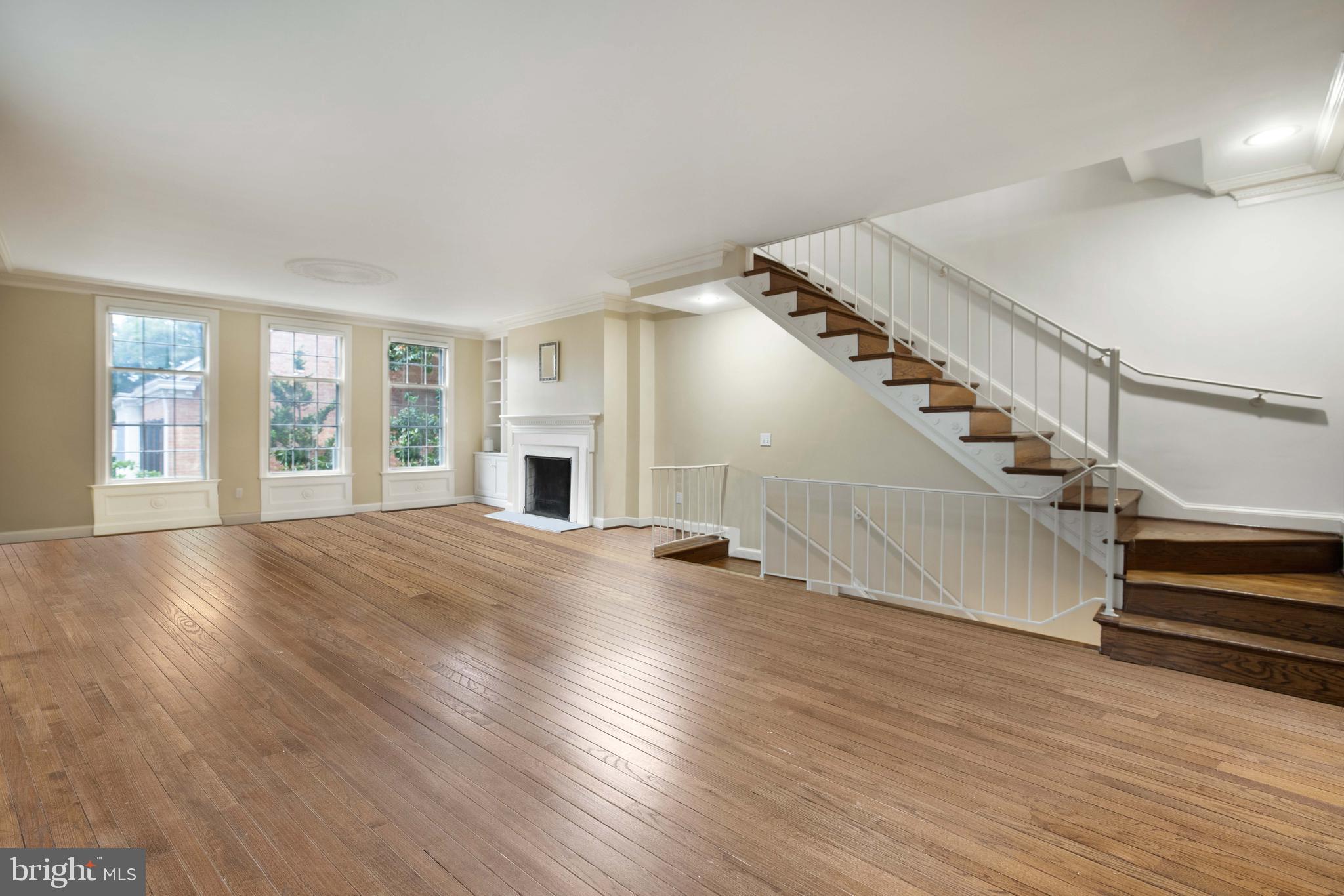 3327 R Street Northwest Washington, DC 20007 - Photo 12 of 28 Large open space living space