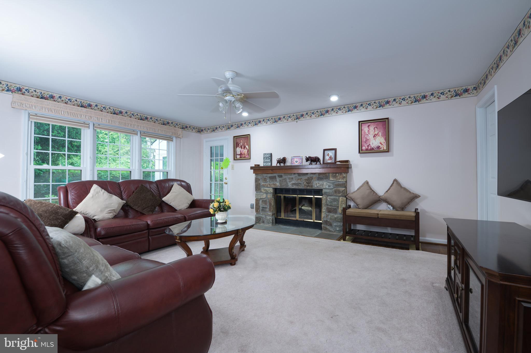 11722 Split Tree Circle Potomac, MD 20854 - Photo 19 of 56