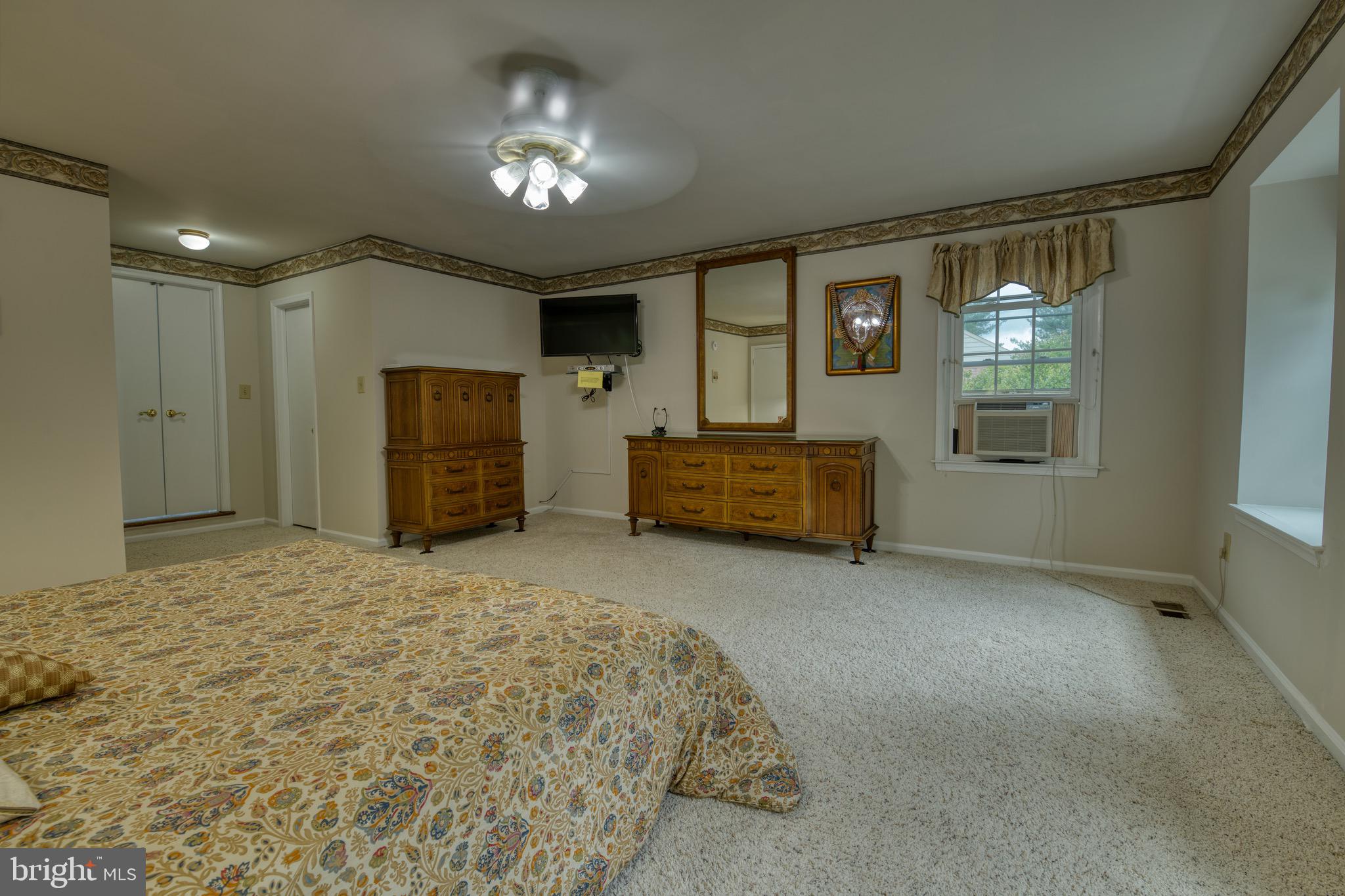 11722 Split Tree Circle Potomac, MD 20854 - Photo 26 of 56