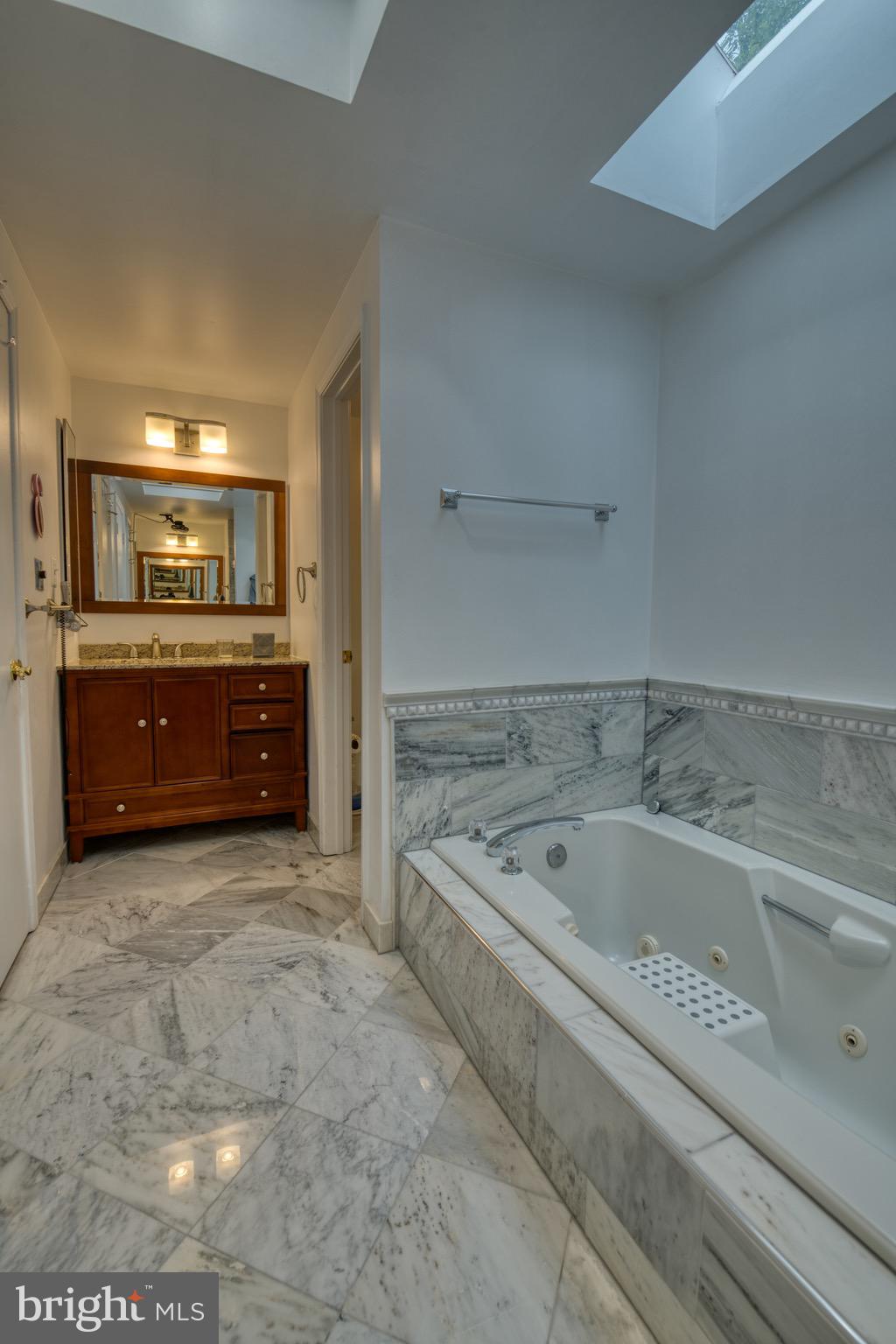 11722 Split Tree Circle Potomac, MD 20854 - Photo 28 of 56