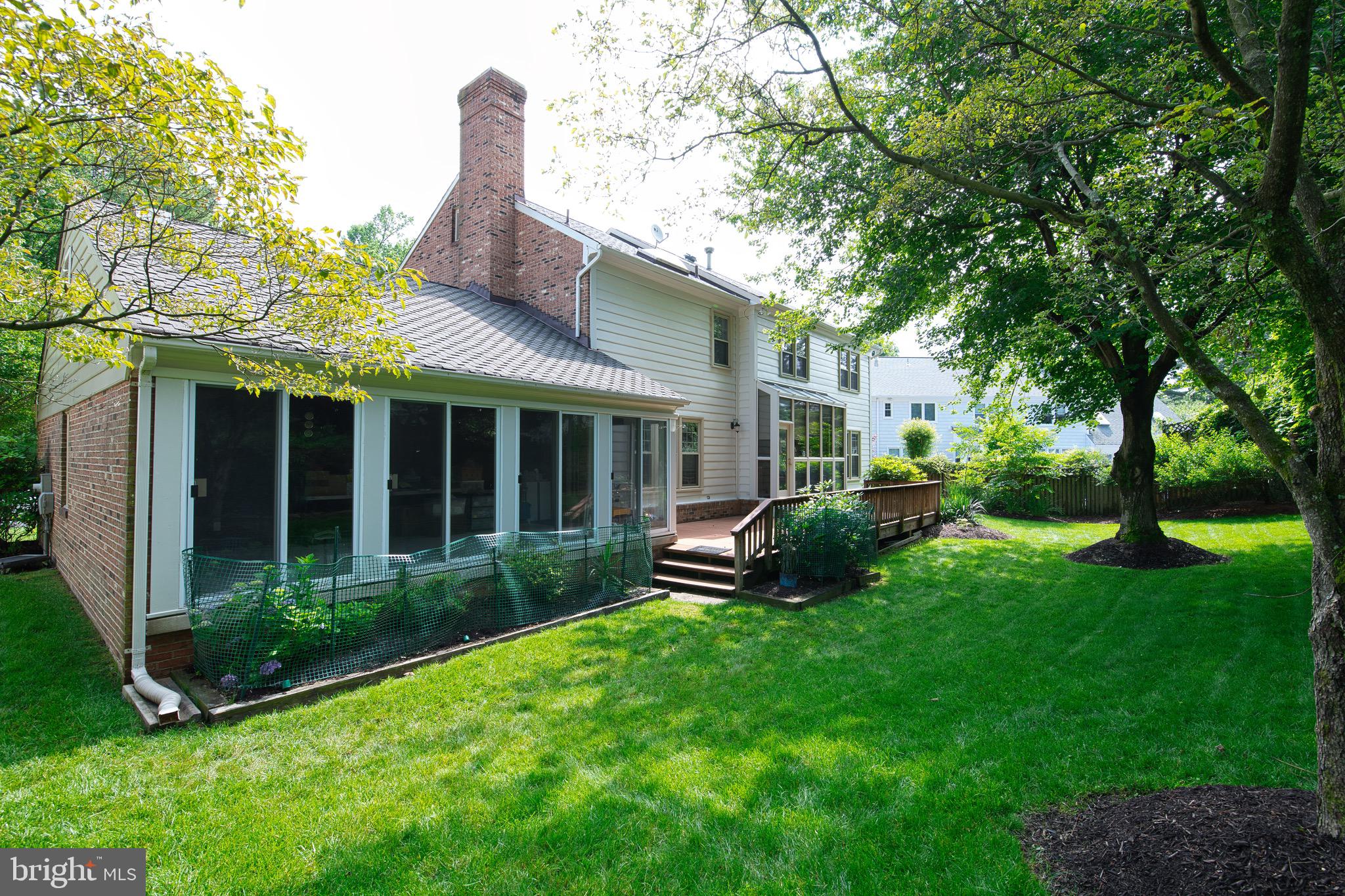 11722 Split Tree Circle Potomac, MD 20854 - Photo 4 of 56