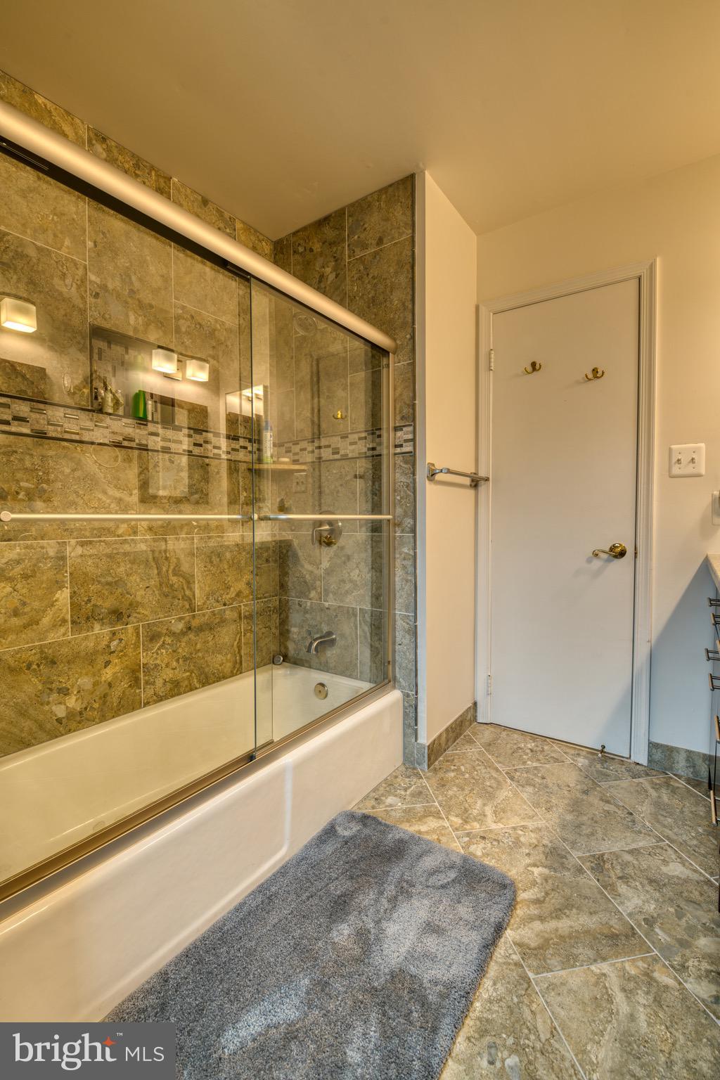 11722 Split Tree Circle Potomac, MD 20854 - Photo 36 of 56