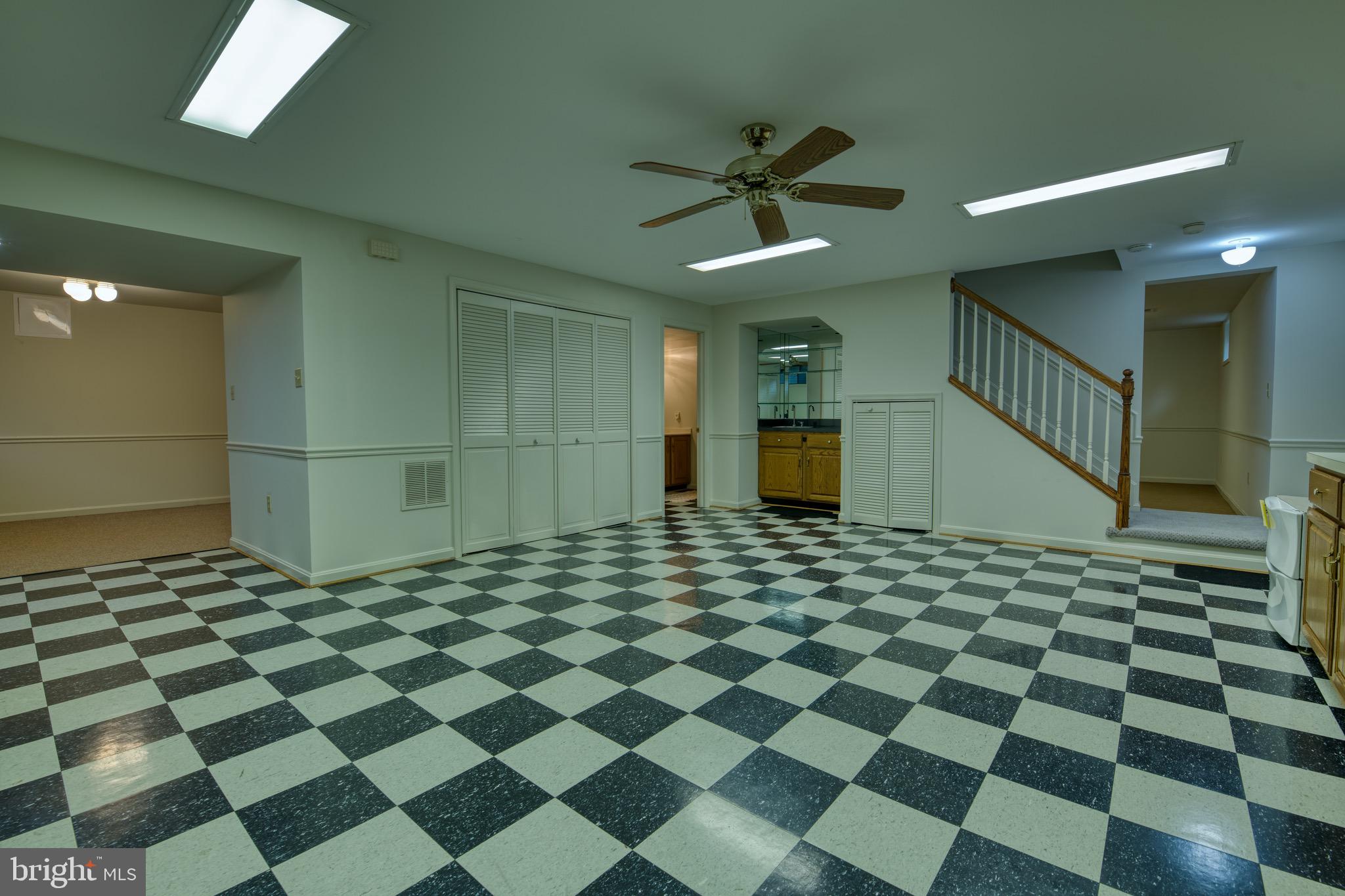 11722 Split Tree Circle Potomac, MD 20854 - Photo 53 of 56