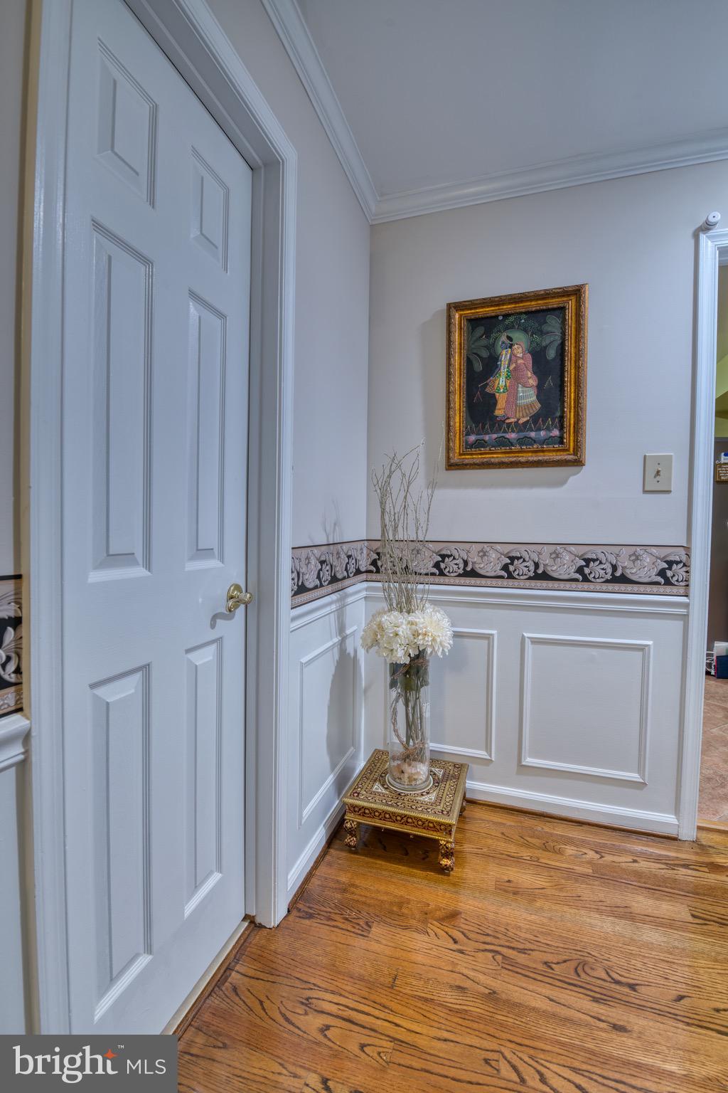 11722 Split Tree Circle Potomac, MD 20854 - Photo 8 of 56