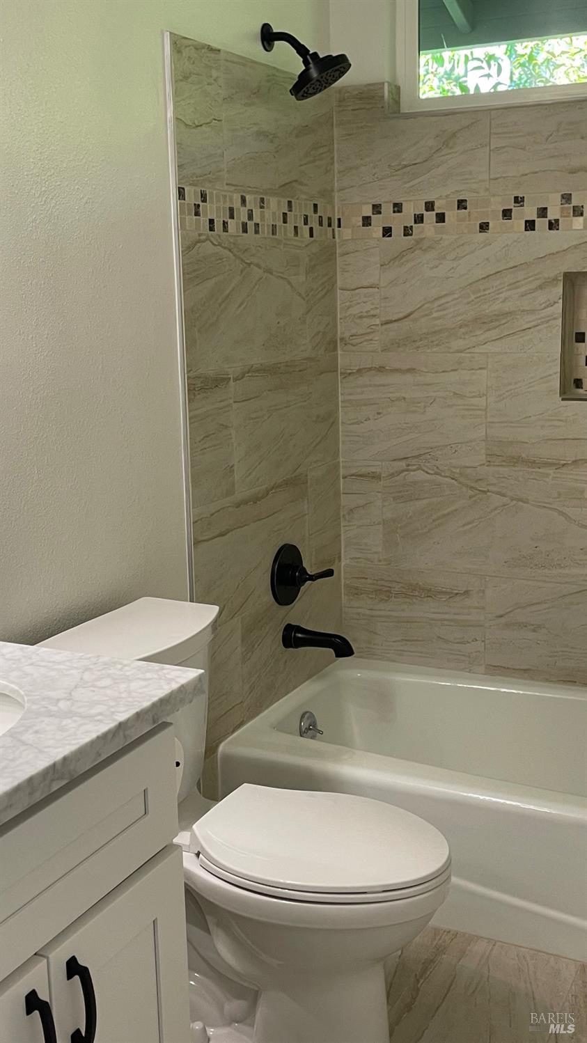 496 Oak Brook Court Santa Rosa, CA 95409 - Photo 9 of 21