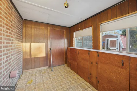 $109,900 | 1305 Highland Avenue, Chester, PA 19013