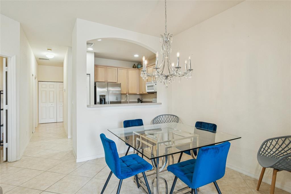 4910 Bonsai Circle, Unit 110 Palm Beach Gardens, FL 33418 - Photo 20 of 24 Dining Area