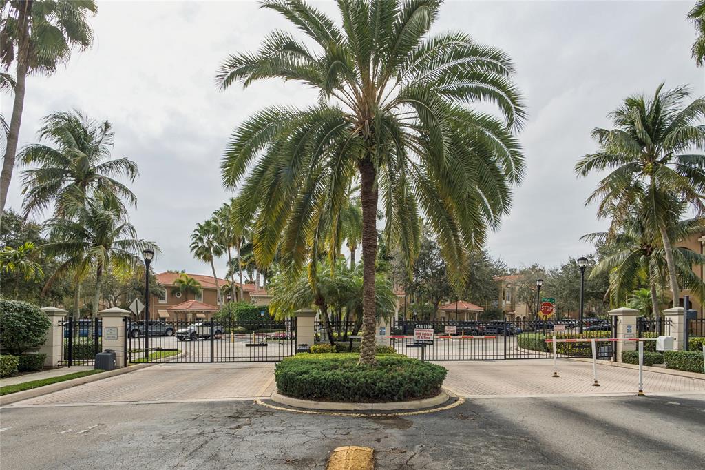 4910 Bonsai Circle, Unit 110 Palm Beach Gardens, FL 33418 - Photo 2 of 24