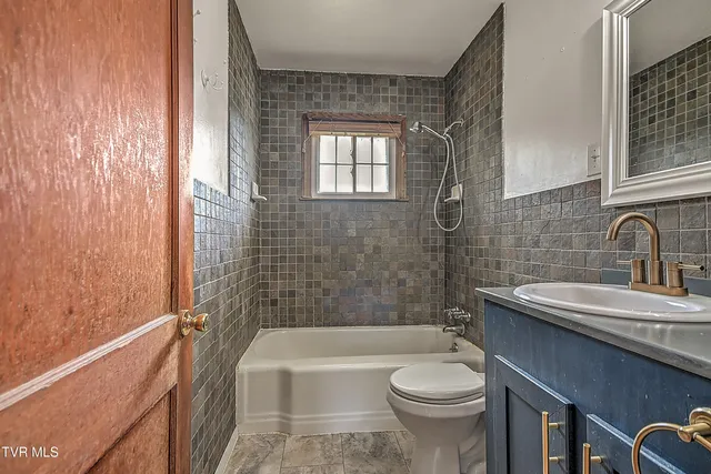 $215,000 | 260 Old Jonesboro Road, Chuckey, TN 37641