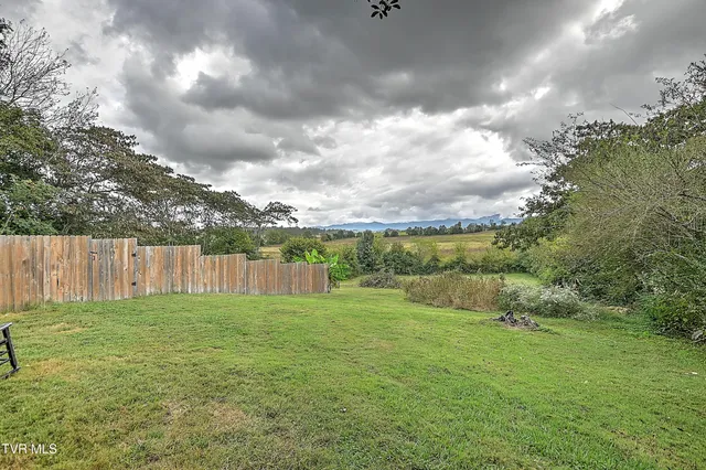 $215,000 | 260 Old Jonesboro Road, Chuckey, TN 37641