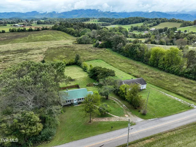 $215,000 | 260 Old Jonesboro Road, Chuckey, TN 37641