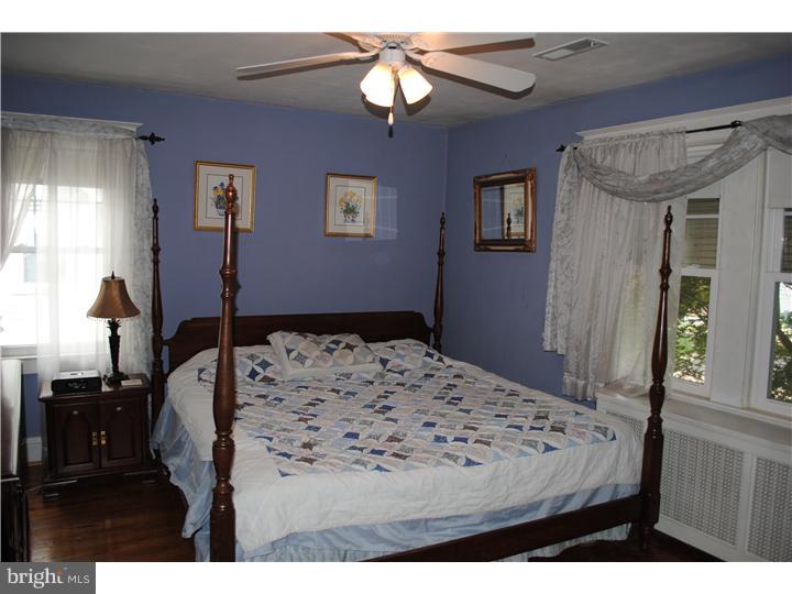 121 Sycamore Road Havertown, PA 19083 - Photo 8 of 15 Bedroom - Main