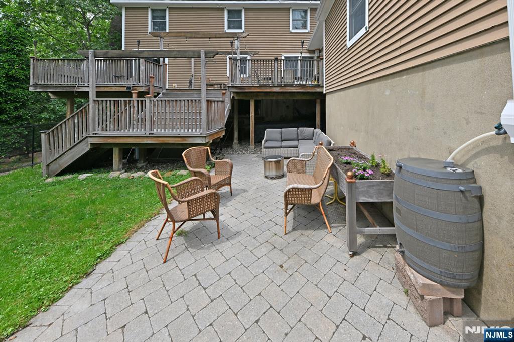 8 Myrtle Street Montvale, NJ 07645 - Photo 31 of 38