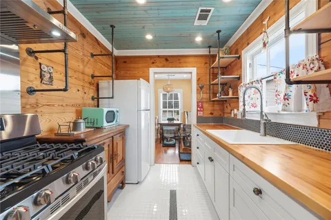 $1,195,000 | 629 East 19th Street, Houston, TX 77008