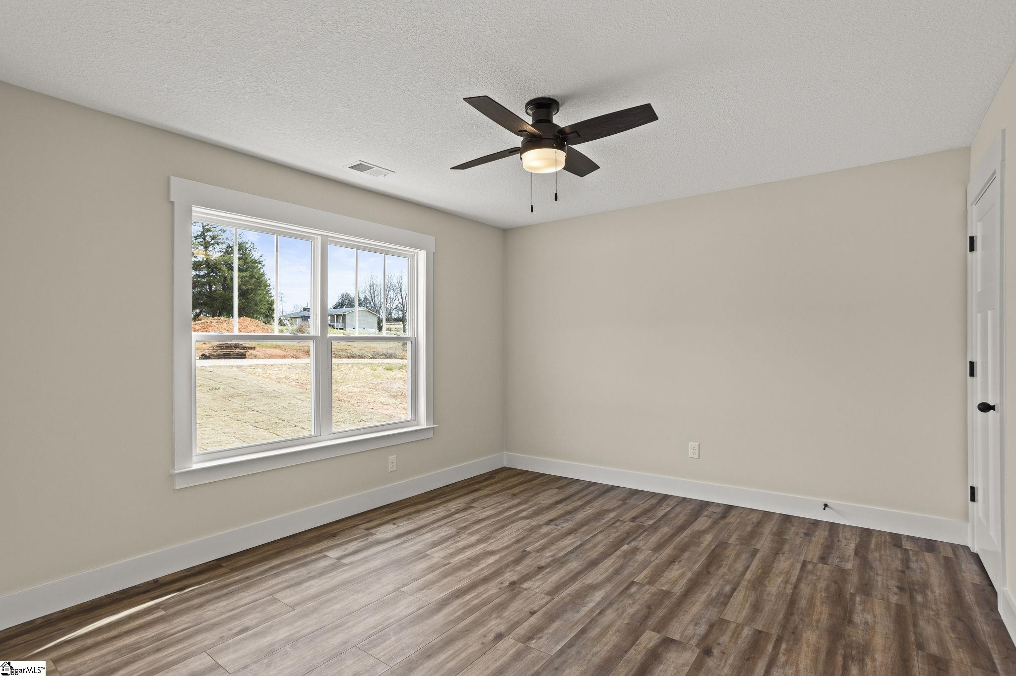 9300 New Cut Road Campobello, SC 29322 - Photo 8 of 36