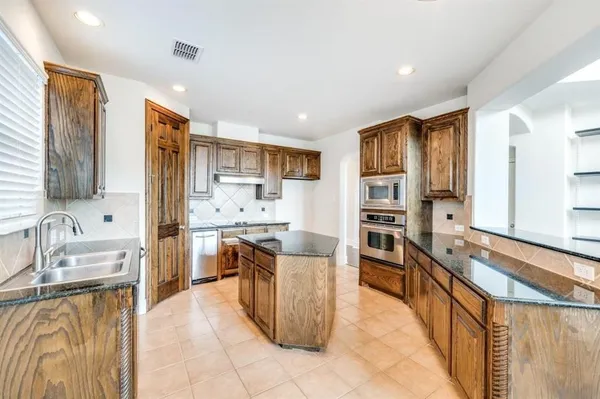 $4,000 | 1331 Valley Vista Drive, Irving, TX 75063