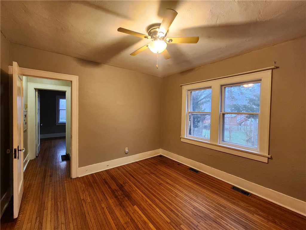 290 East Maryland Heights Road Decatur, IL 62526 - Photo 18 of 35 Bedroom 2
