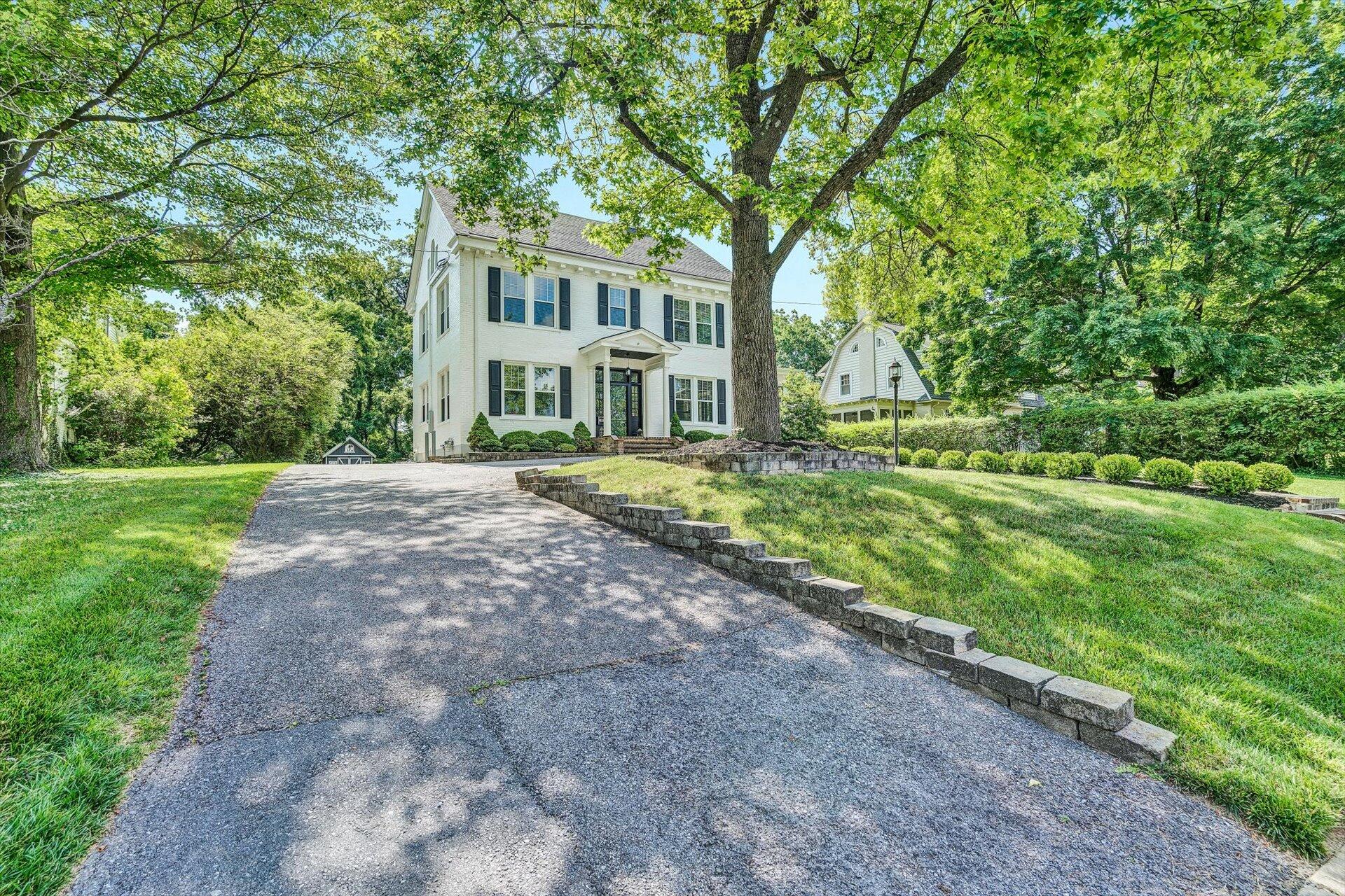 400 High Street Salem, VA 24153 - Photo 4 of 67 a front view of a house with a yard