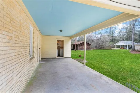 $179,000 | 20125 Lowe Davis Road, Covington, LA 70435