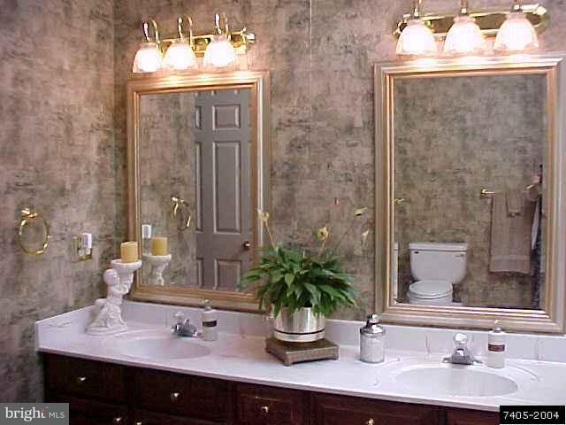 42 Stone Ridge Drive New Freedom, PA 17349 - Photo 5 of 8 Gallery Image 5