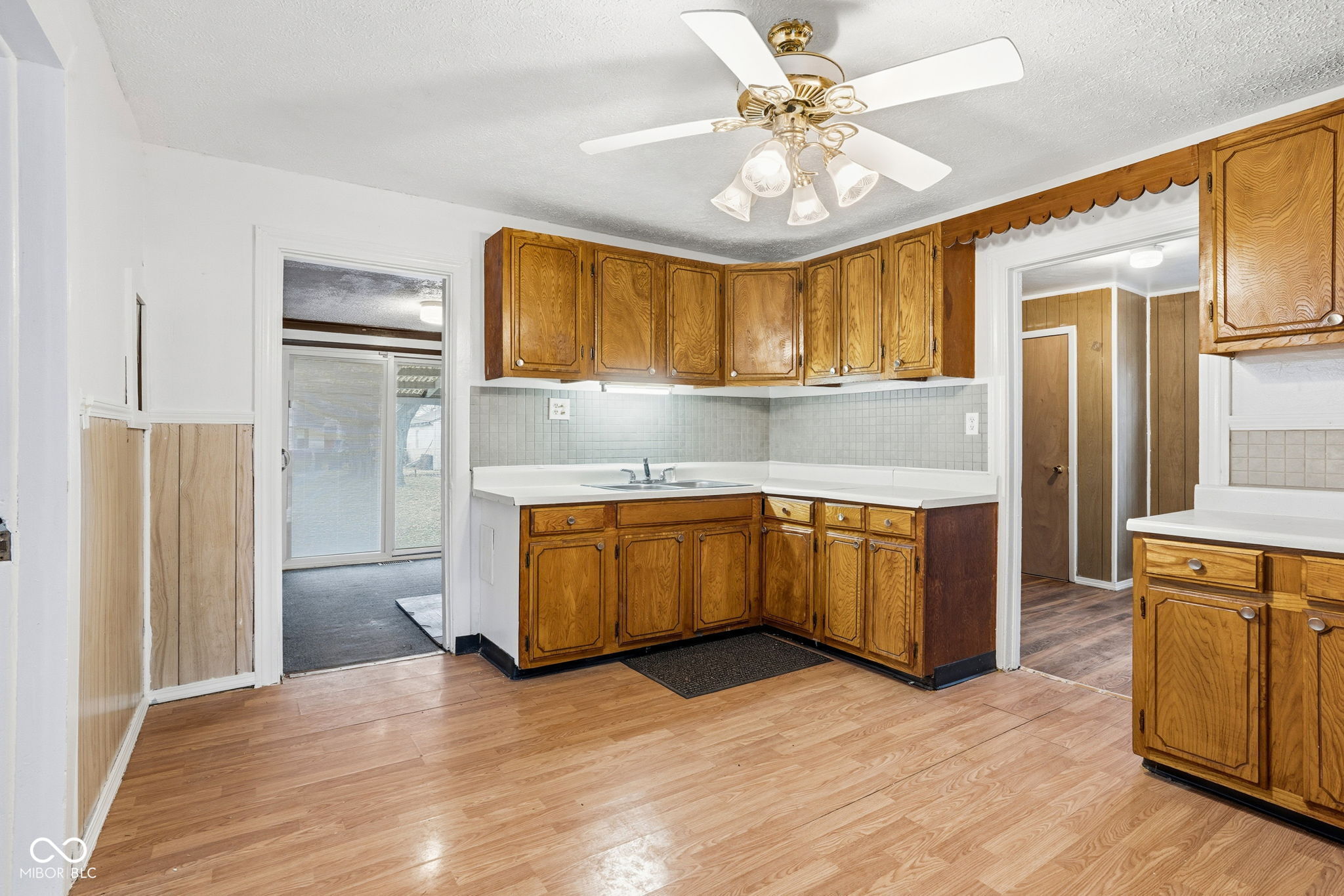 544 South Cole Street Indianapolis, IN 46241 - Photo 3 of 22