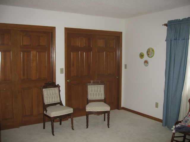 1695 Northam Road Columbus, OH 43221 - Photo 6 of 10