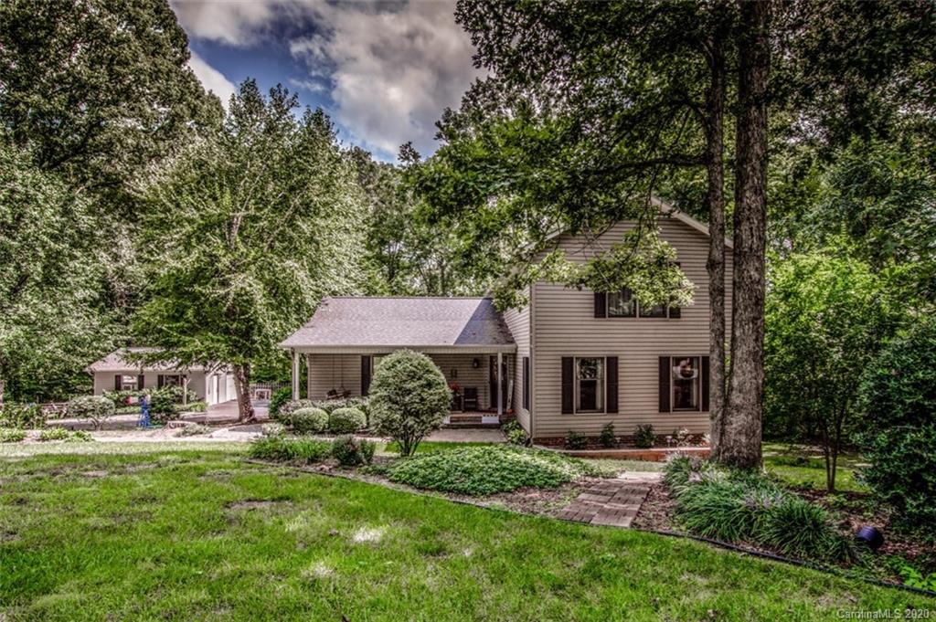 122 Nottingham Road Statesville, NC 28625 - Photo 1 of 45 Gallery Image 1