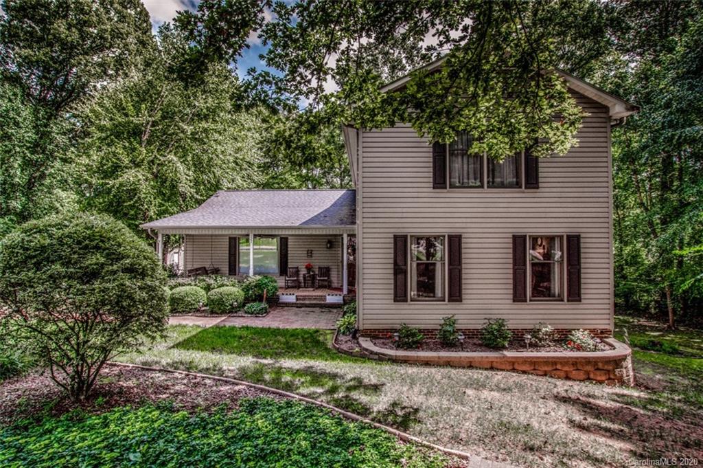 122 Nottingham Road Statesville, NC 28625 - Photo 2 of 45 Gallery Image 2