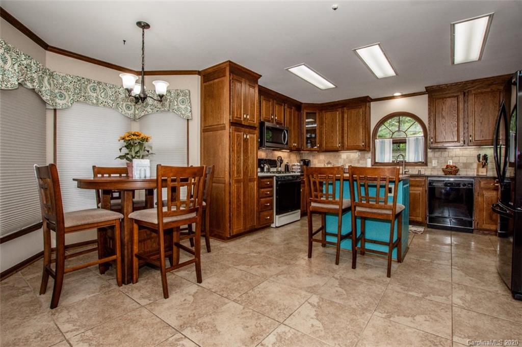 122 Nottingham Road Statesville, NC 28625 - Photo 10 of 45 Gallery Image 10