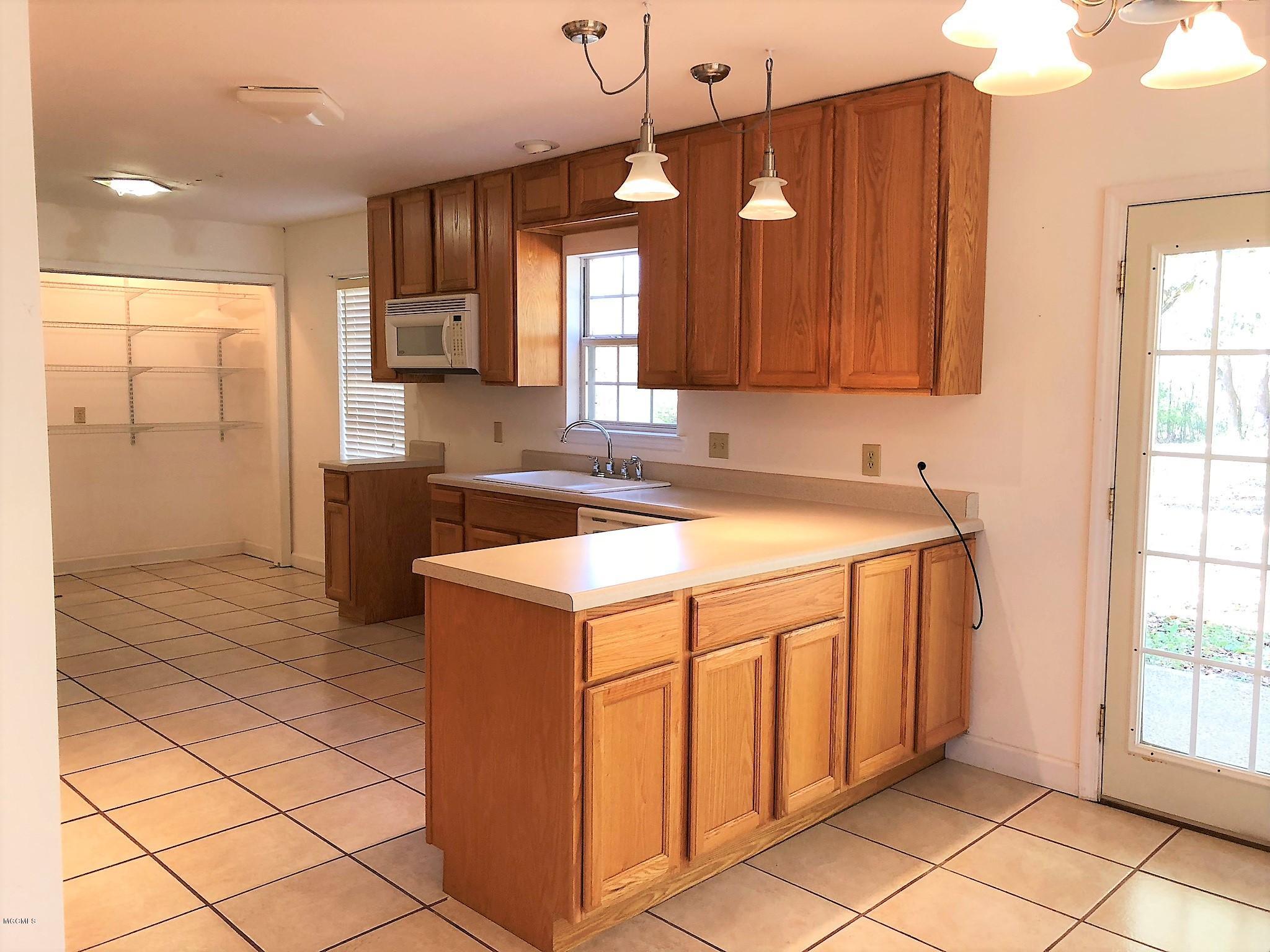 7537 Vidalia Road Pass Christian, MS 39571 - Photo 9 of 24 Kitchen