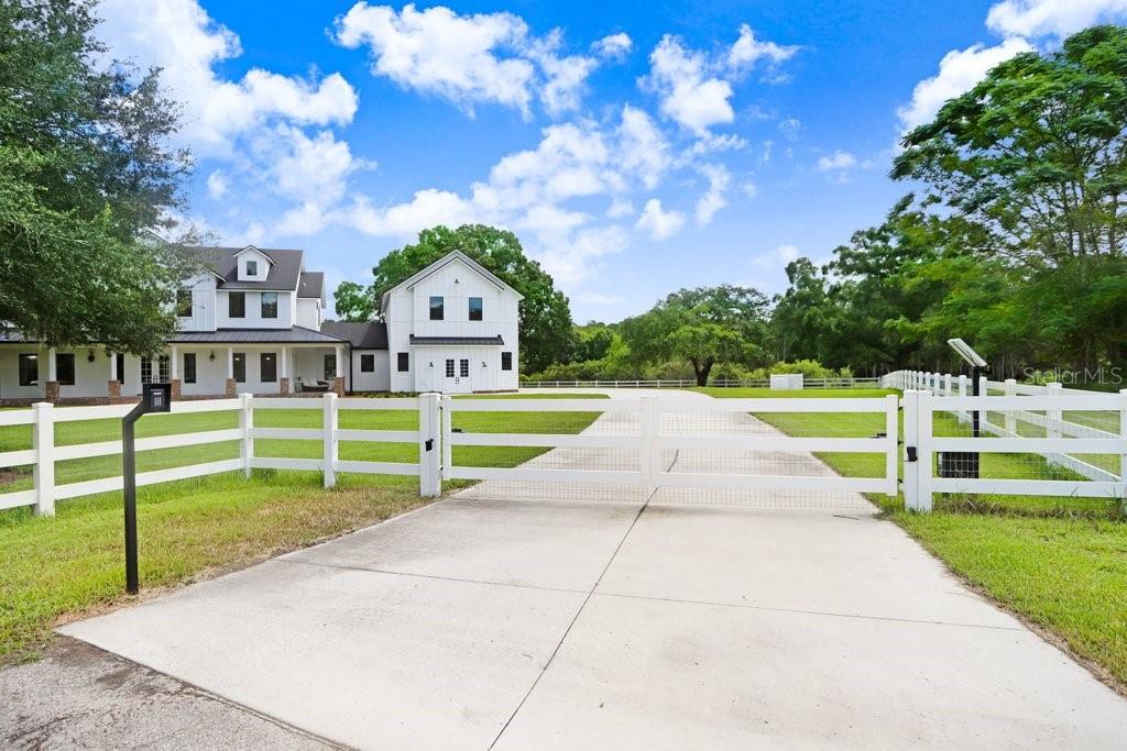 7705 Rosa Maria Lane Odessa, FL 33556 - Photo 2 of 91 Gallery Image 2