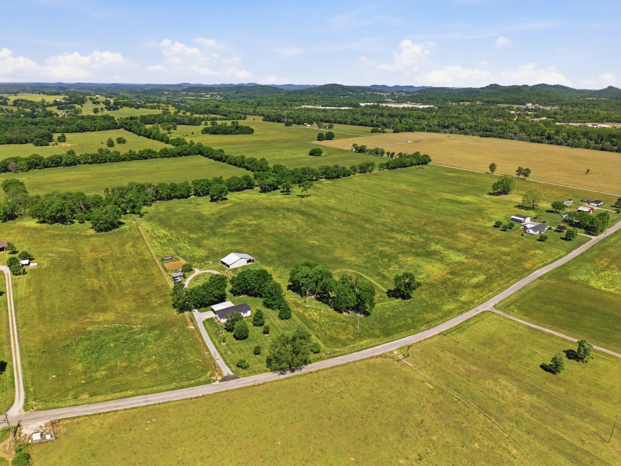 597 Hiwassee Road Lebanon, TN 37087 - Photo 4 of 37 a view of a city