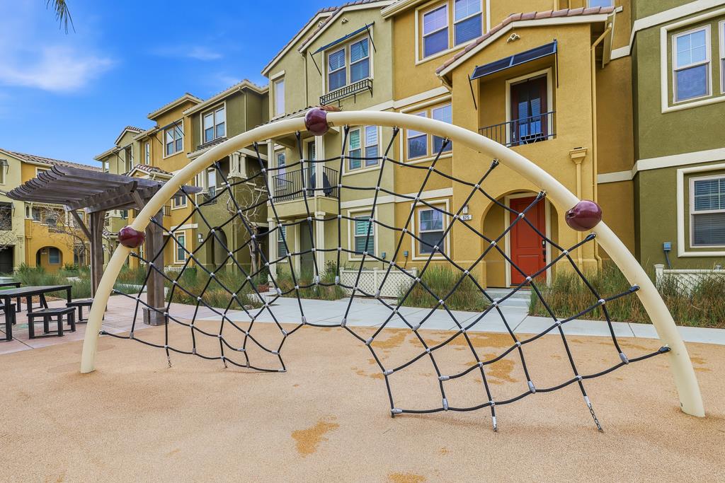 619 Cinnamon Circle Mountain View, CA 94043 - Photo 51 of 60