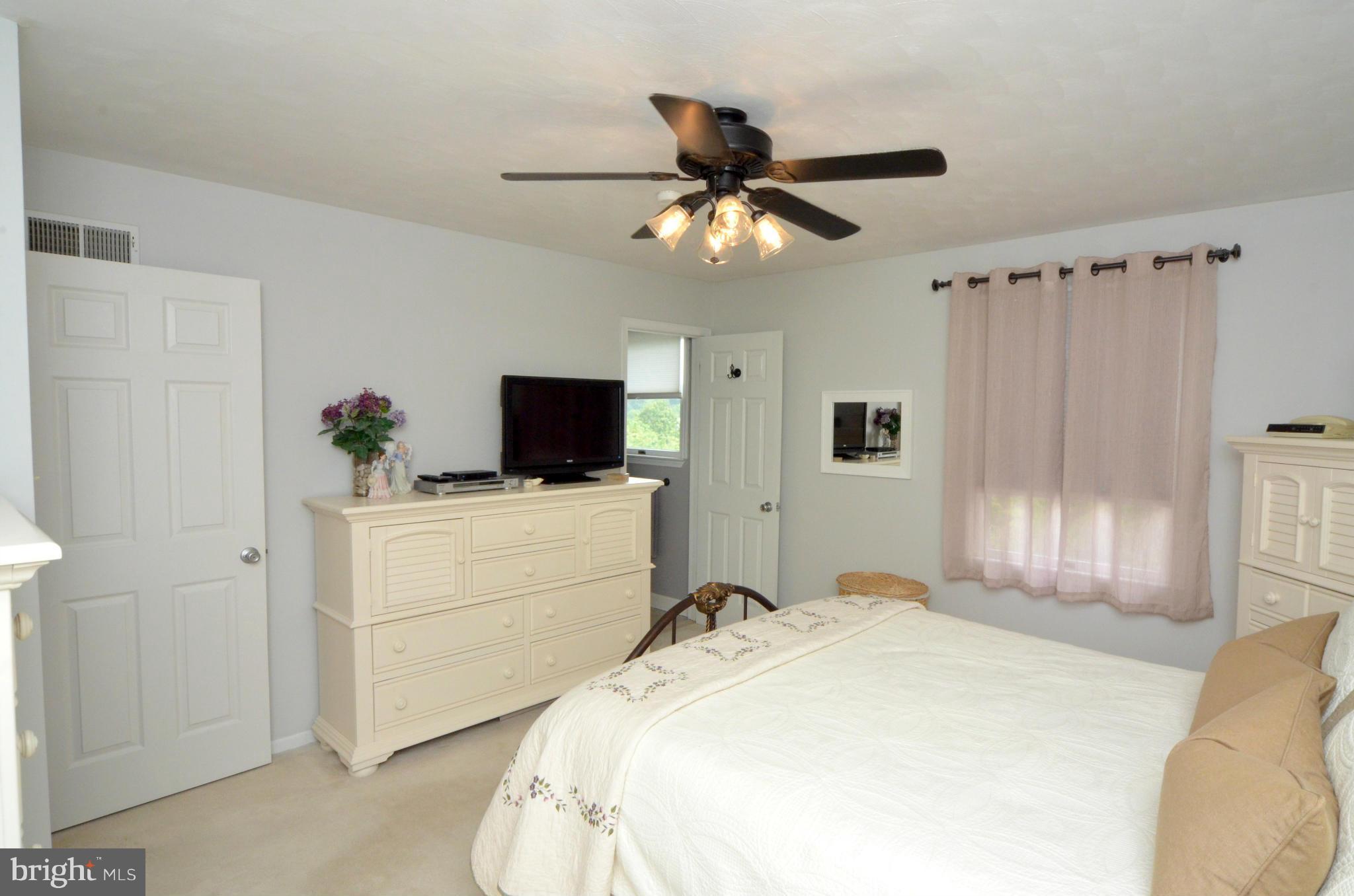 911 Horizon Road Mount Airy, MD 21771 - Photo 11 of 25 Bedroom (Master) 3