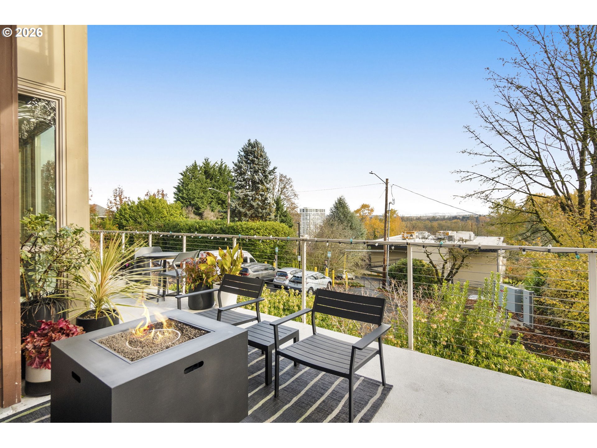 4280 South Corbett Avenue, Unit 102 Portland, OR 97239 - Photo 23 of 27 Balcony