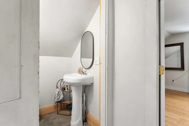 $299,000 | 79 Pleasant Street, Northfield, VT 05663