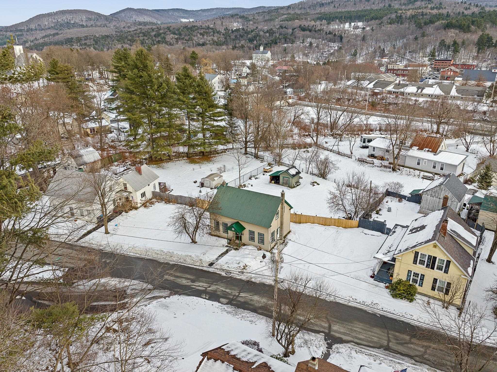 79 Pleasant Street Northfield, VT 05663 - Photo 4 of 50