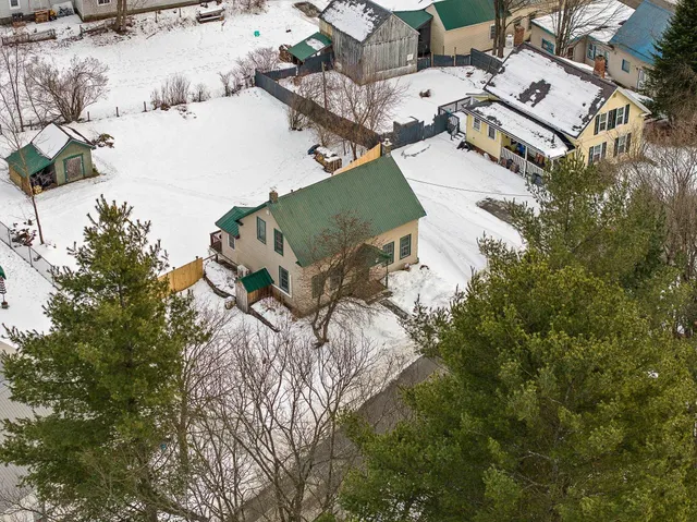 $299,000 | 79 Pleasant Street, Northfield, VT 05663
